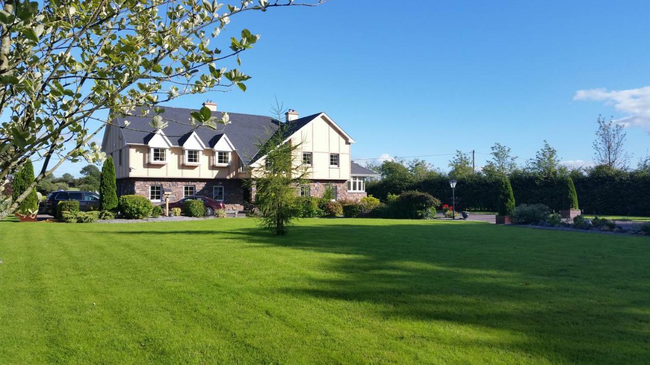 Cloghan Lodge Castleisland Exterior foto